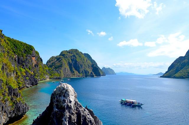 Island Hopping in Indonesia and the Philippines: Discovering Hidden Gems