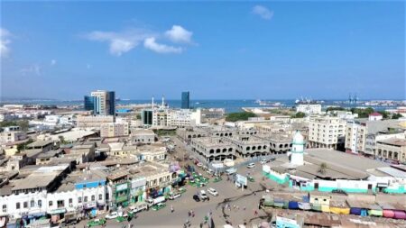 Djibouti’s Youssouf defeats Kenyan strongman, Odinga, clinches AU chairperson position – MSN