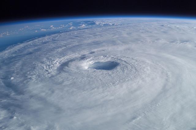 Cyclone Chido: Dozens in Mozambique killed by 'intense' storm - authorities - BBC.com