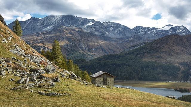 Exploring the Cultural Significance ‍of Bigene's Huts