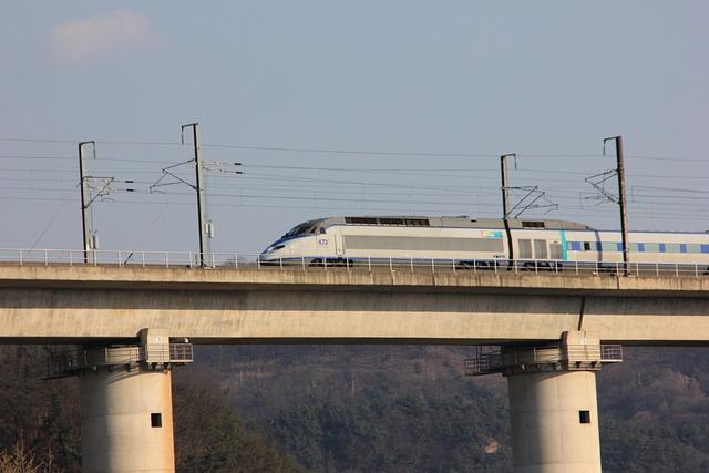 Recommendations for Travelers: Tips to Navigate Africa's Evolving Rail Landscape by 2030