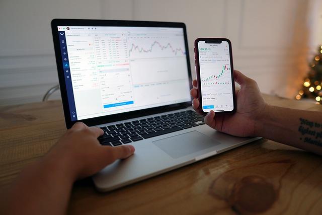 Challenges and​ Considerations for African ⁢investors