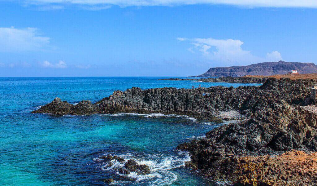 Location and Geography of the Cabo Verde Archipelago