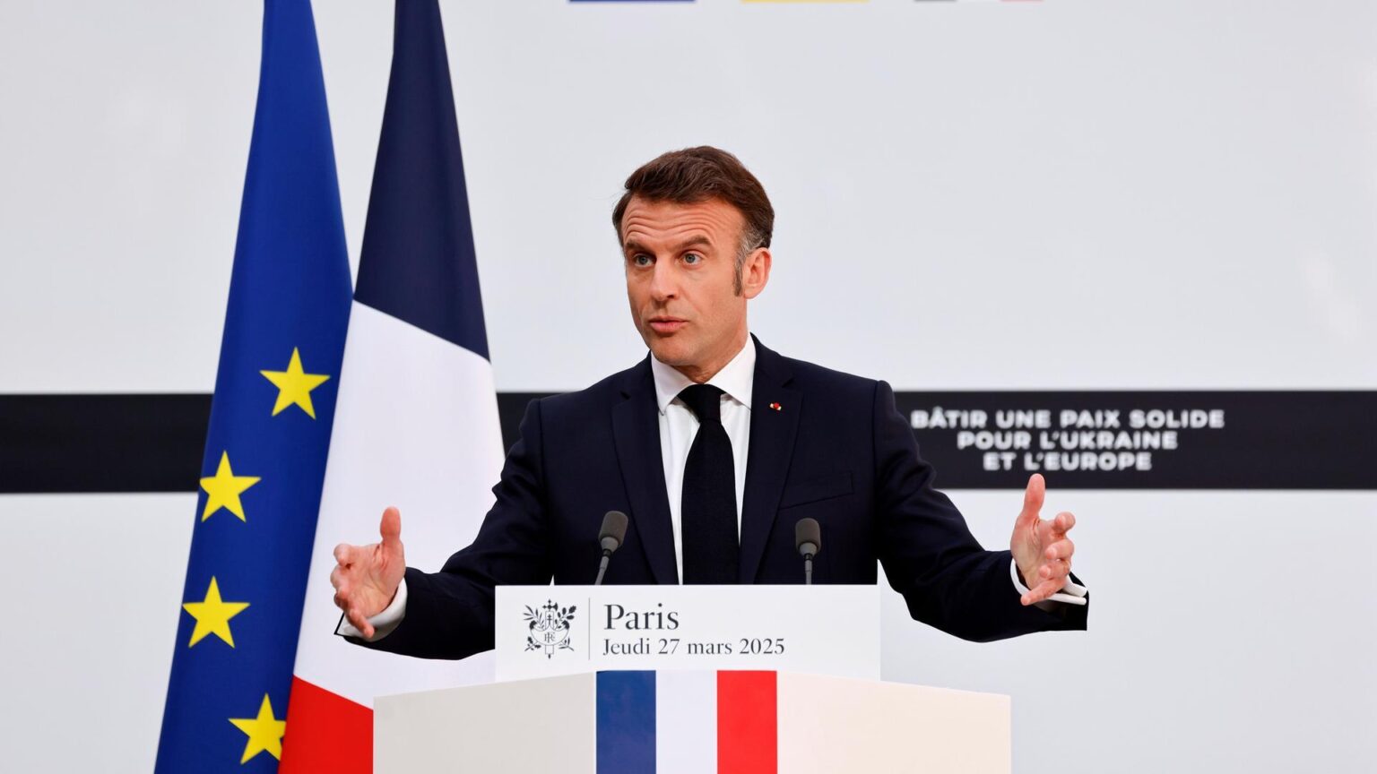 Macron Urges Algeria to Show ‘Mercy’ for Jailed Writer Sansal – News Central TV