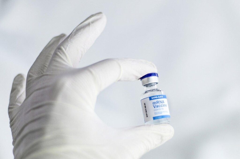 COVID-19 vaccination begins in The Gambia as President Adama Barrow takes first jab – Unicef