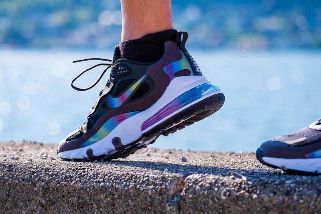 Muhoozi Kainerugaba: Uganda’s army chief who threatened to castrate Bobi Wine – BBC